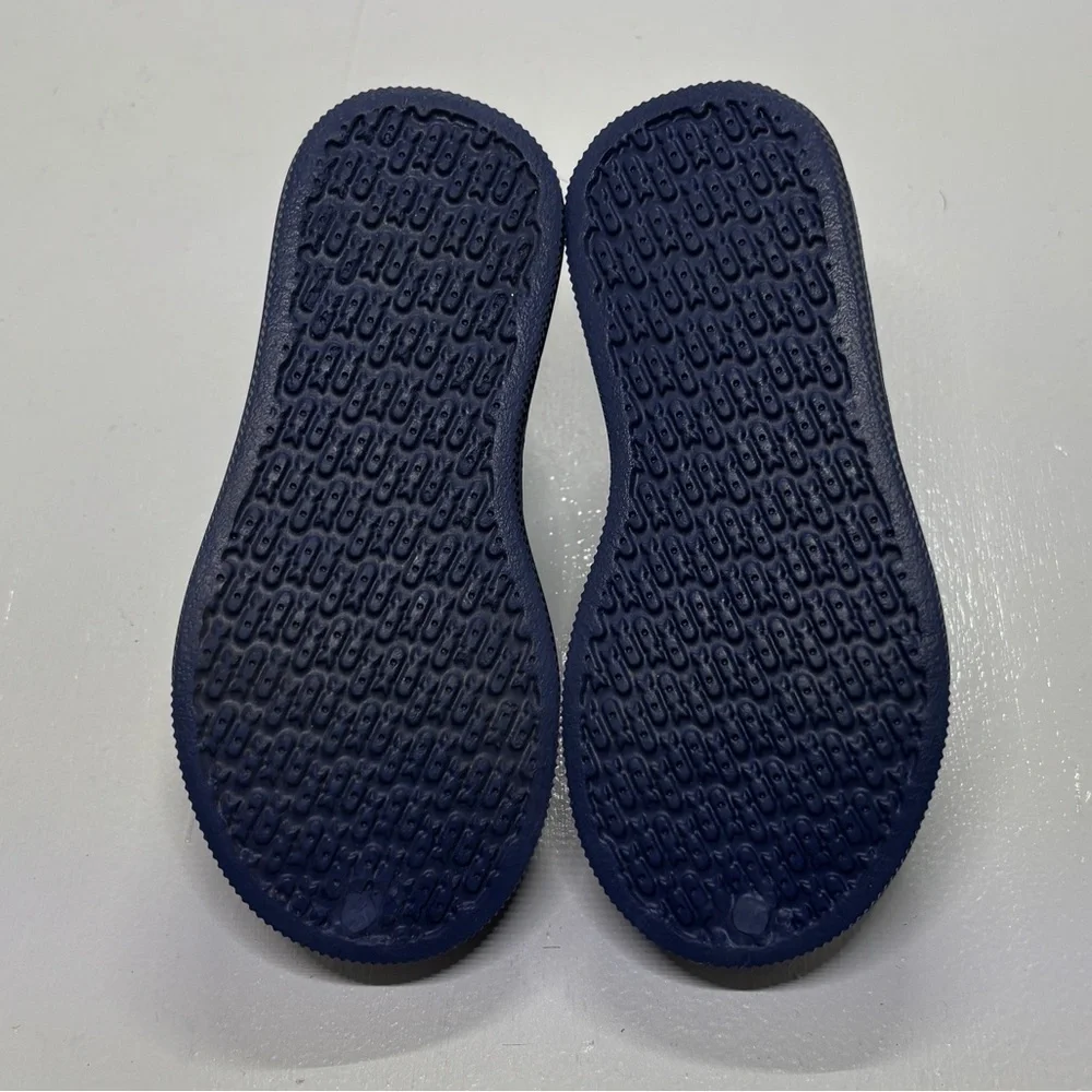 OshKosh B’gosh Raye Kids Clogs Water Shoes Blue Slip On Size 6 Lightweight
